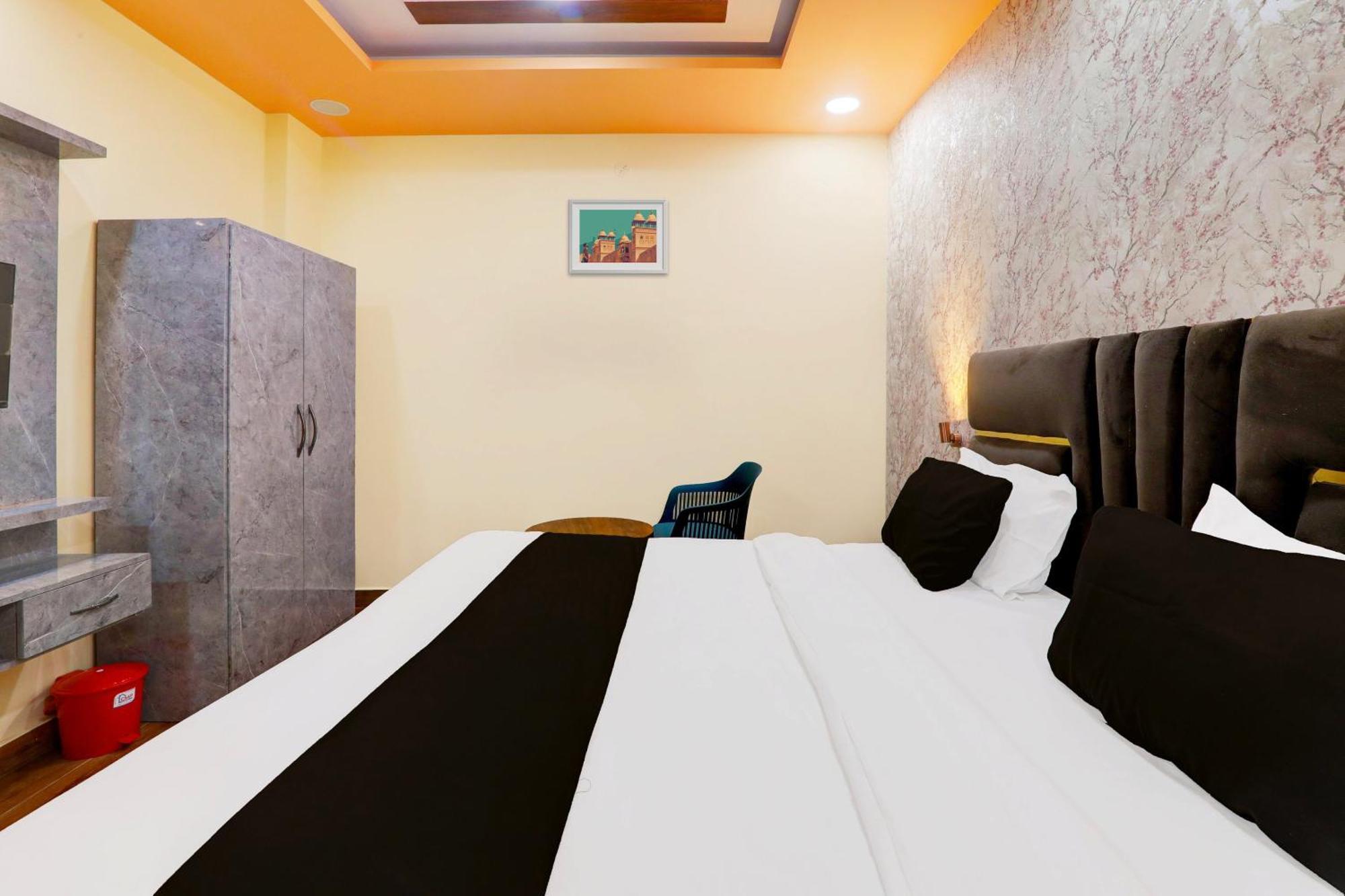 Super Hotel O Raas Plaza Kanpur Exterior photo